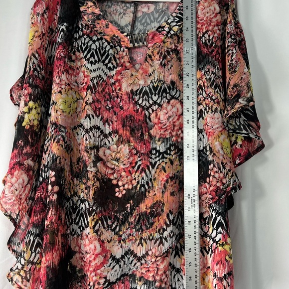 Notations Wonen’s Floral Chiffon Blouse - with metal bar detail - Picture 7 of 10